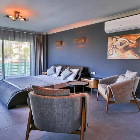 Luxury Close To Shops And Restaurants -large Garden Pool Table And Table Tennis Fethiye