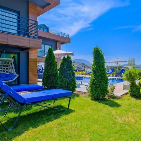 Luxury Close To Shops And Restaurants -large Garden Pool Table And Table Tennis Fethiye