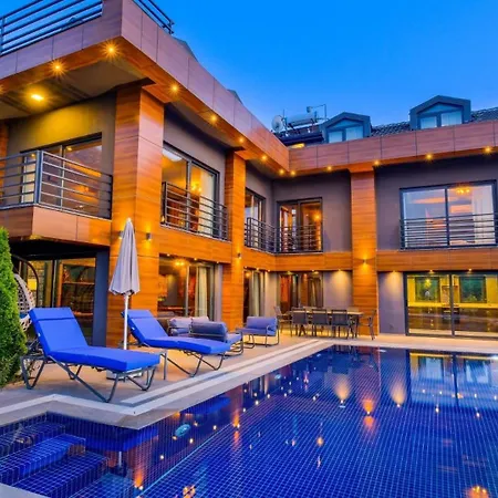 Oludeniz 4 Bedroom 4979 *