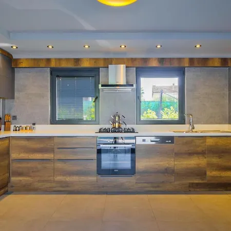 Oludeniz 4 Bedroom 4979 * Fethiye