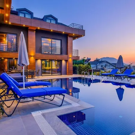 Oludeniz 4 Bedroom 4979 Fethiye