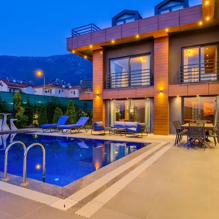 Oludeniz 4 Bedroom 4979 Villa Fethiye