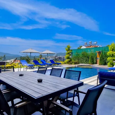 Villa Oludeniz 4 Bedroom 4979 *