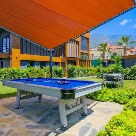 Oludeniz 4 Bedroom 4979 *